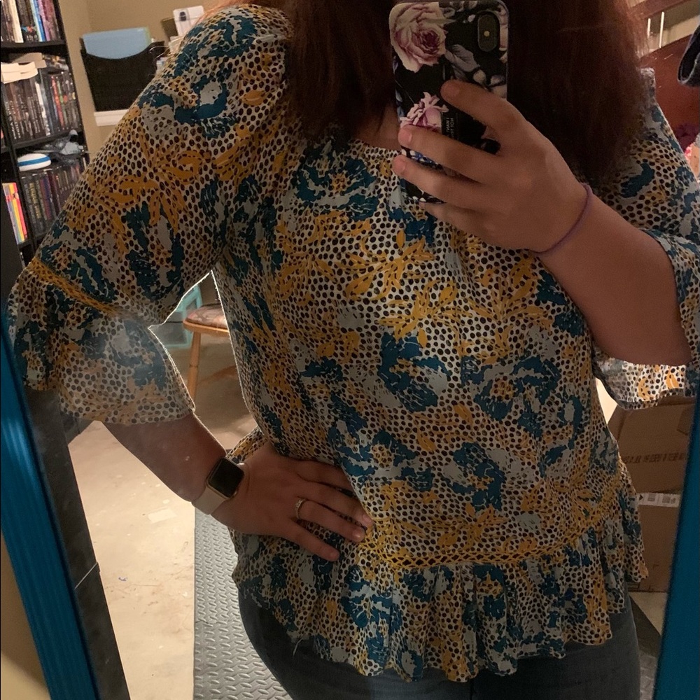 Yellow Top - Picture 2 of 2